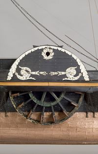 Détail sur la roue avec décor en ivoire 