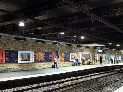 Artistik Rezo suit les « Déambulations culturelles » de la Colline de Chaillot