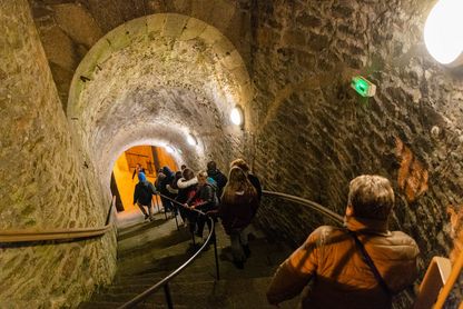 Groupe descendant dans les sous-terrain