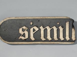 Close-up view with the word "semili"