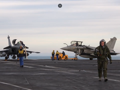 Le porte-avions Charles de Gaulle — À bord du fleuron de la flotte française