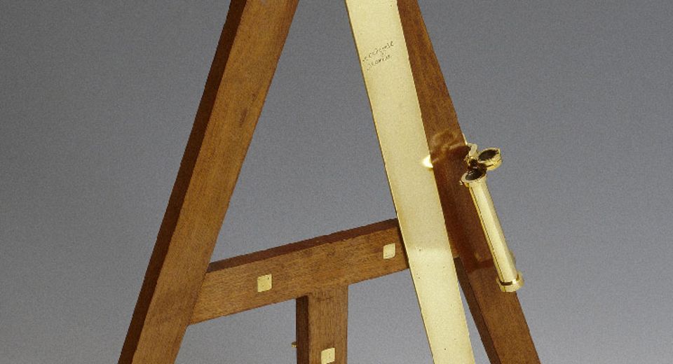 Octant à grand miroir mobile, inscription Académie de Marin